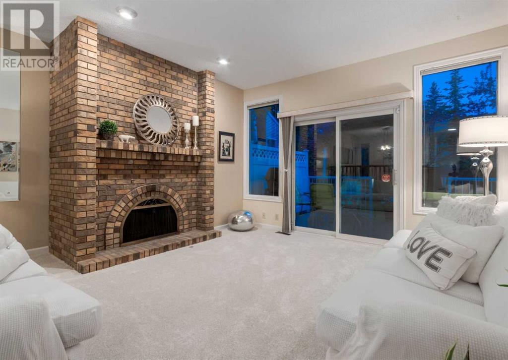 6, 275 Woodridge Drive SW