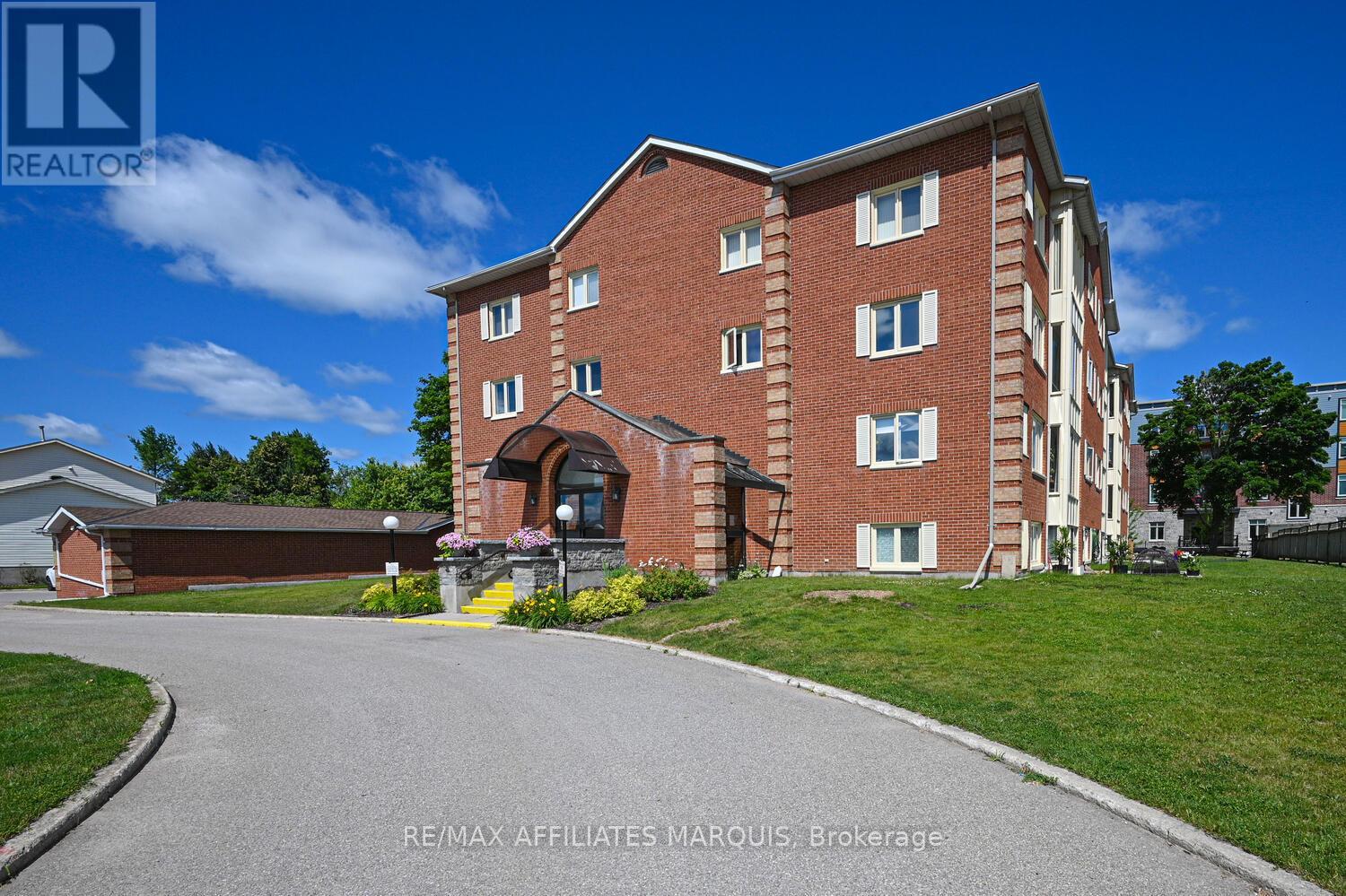208 - 10 ARMSTRONG DRIVE