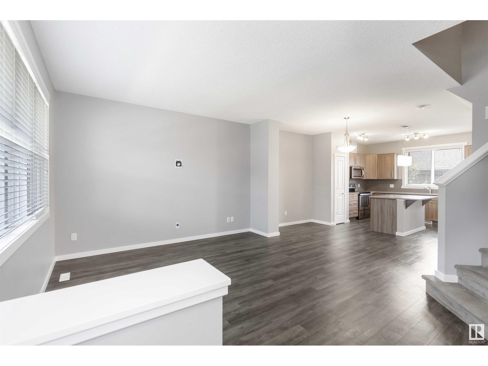 2259 GLENRIDDING BV SW