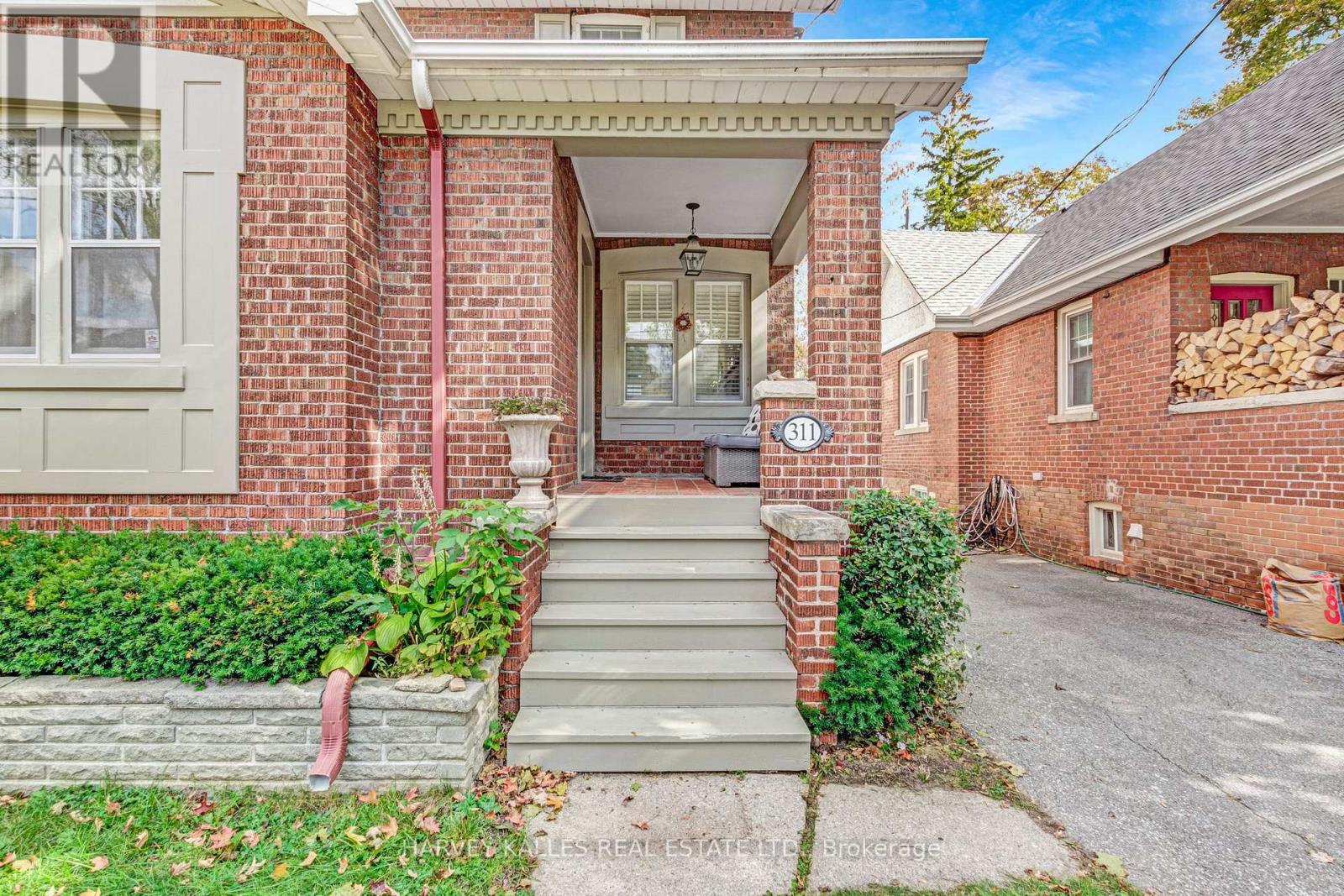 311 ROSEWELL AVENUE