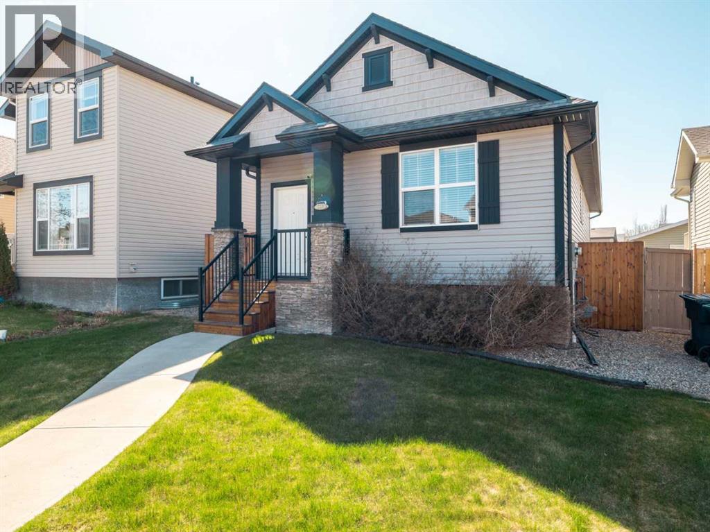 553 Mary Cameron Crescent N