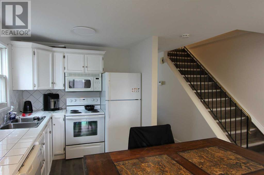 100 McKinley Road SE