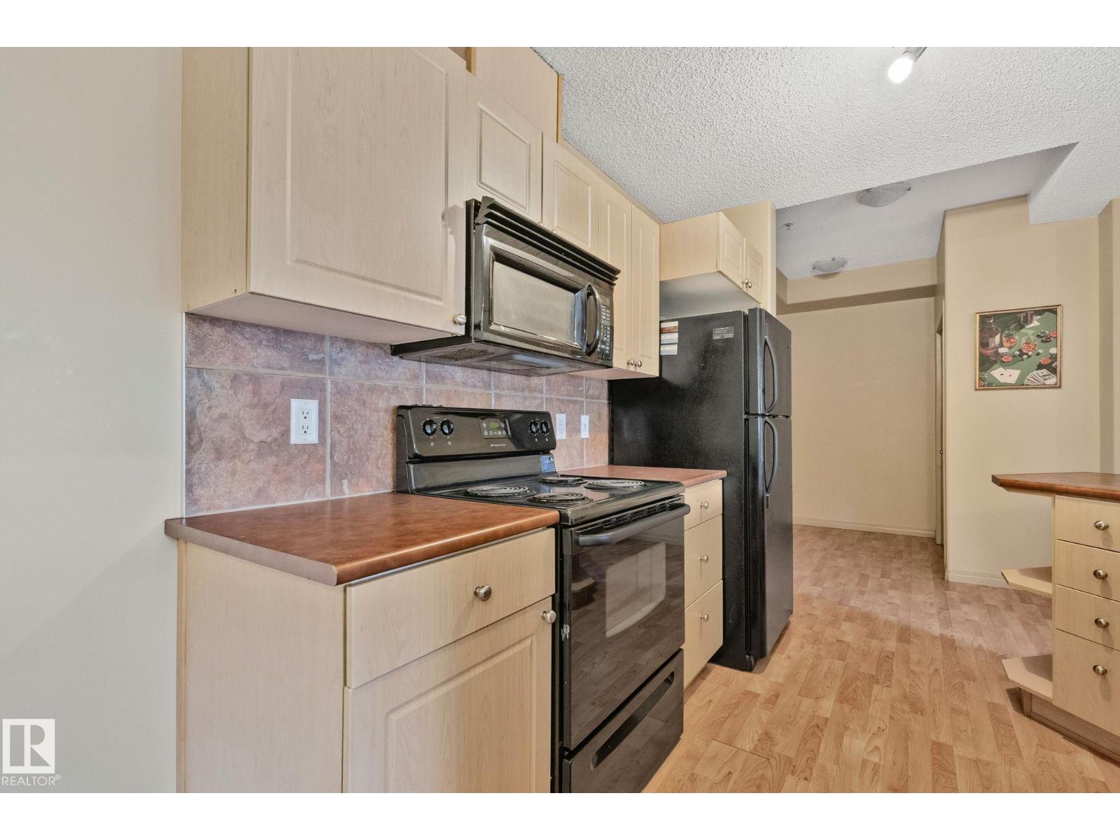#209 5280 TERWILLEGAR BV NW