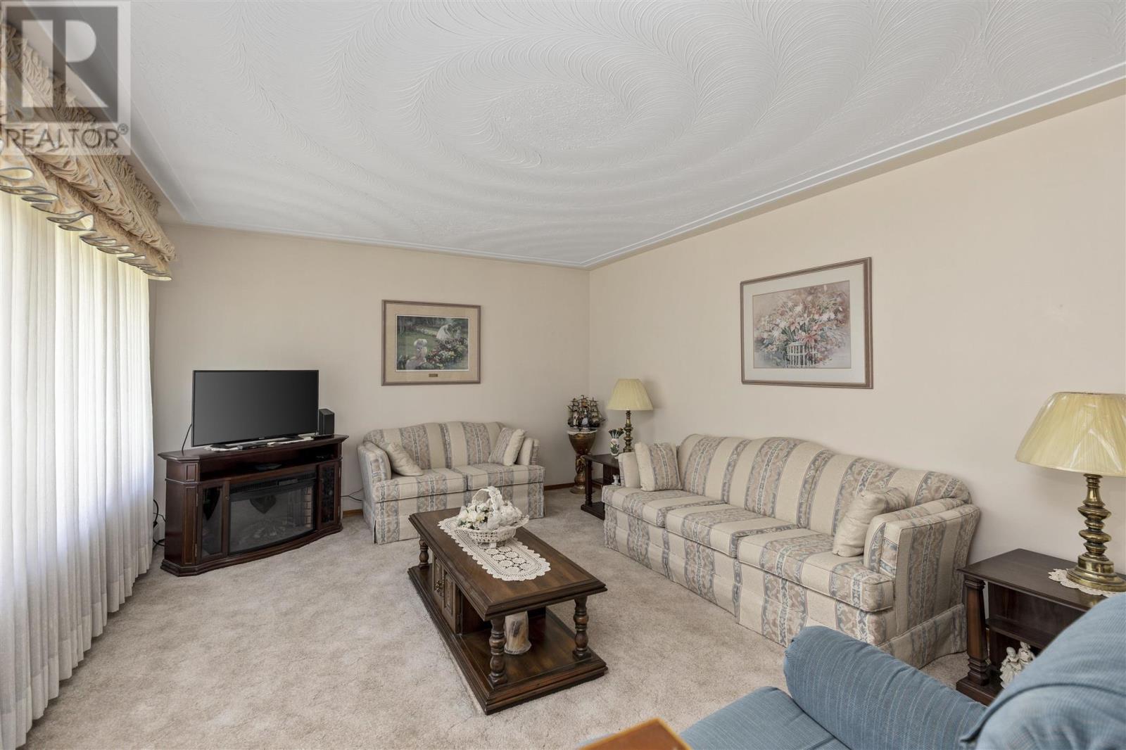 Homes for Sale Sault Ste. Marie 251 Second LIN E