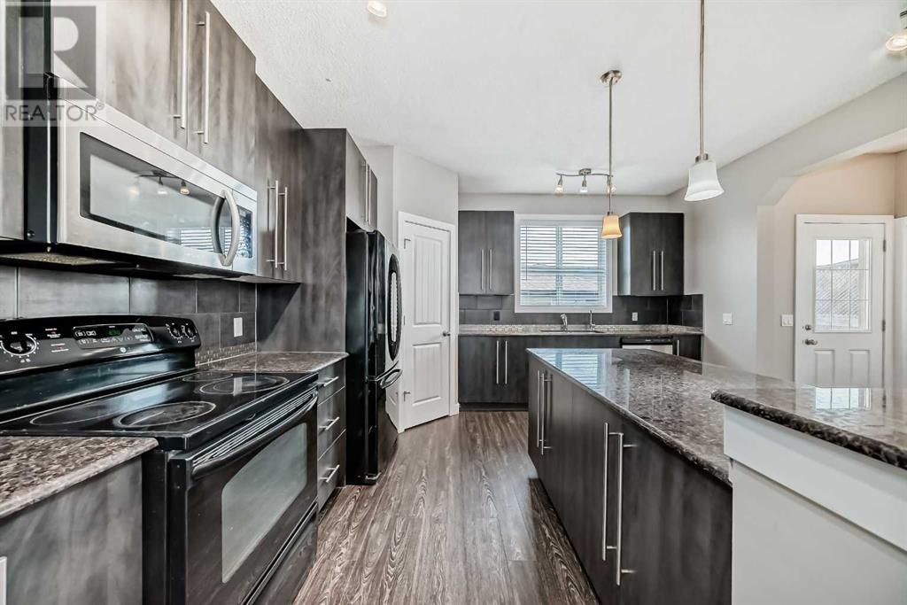 11 Skyview Springs Manor NE