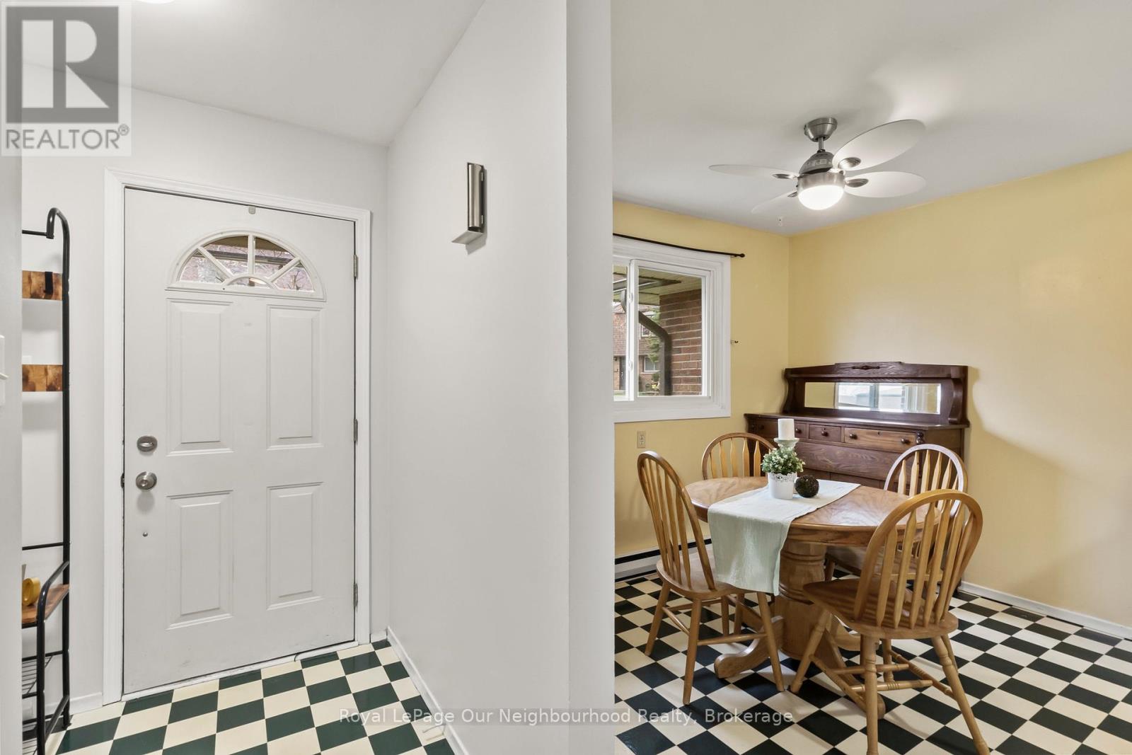 9D - 43 PRINCE OF WALES DRIVE