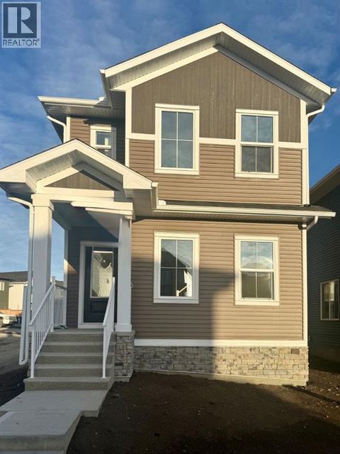 341, Ellen Park Way Crossfield AB T0M0S0