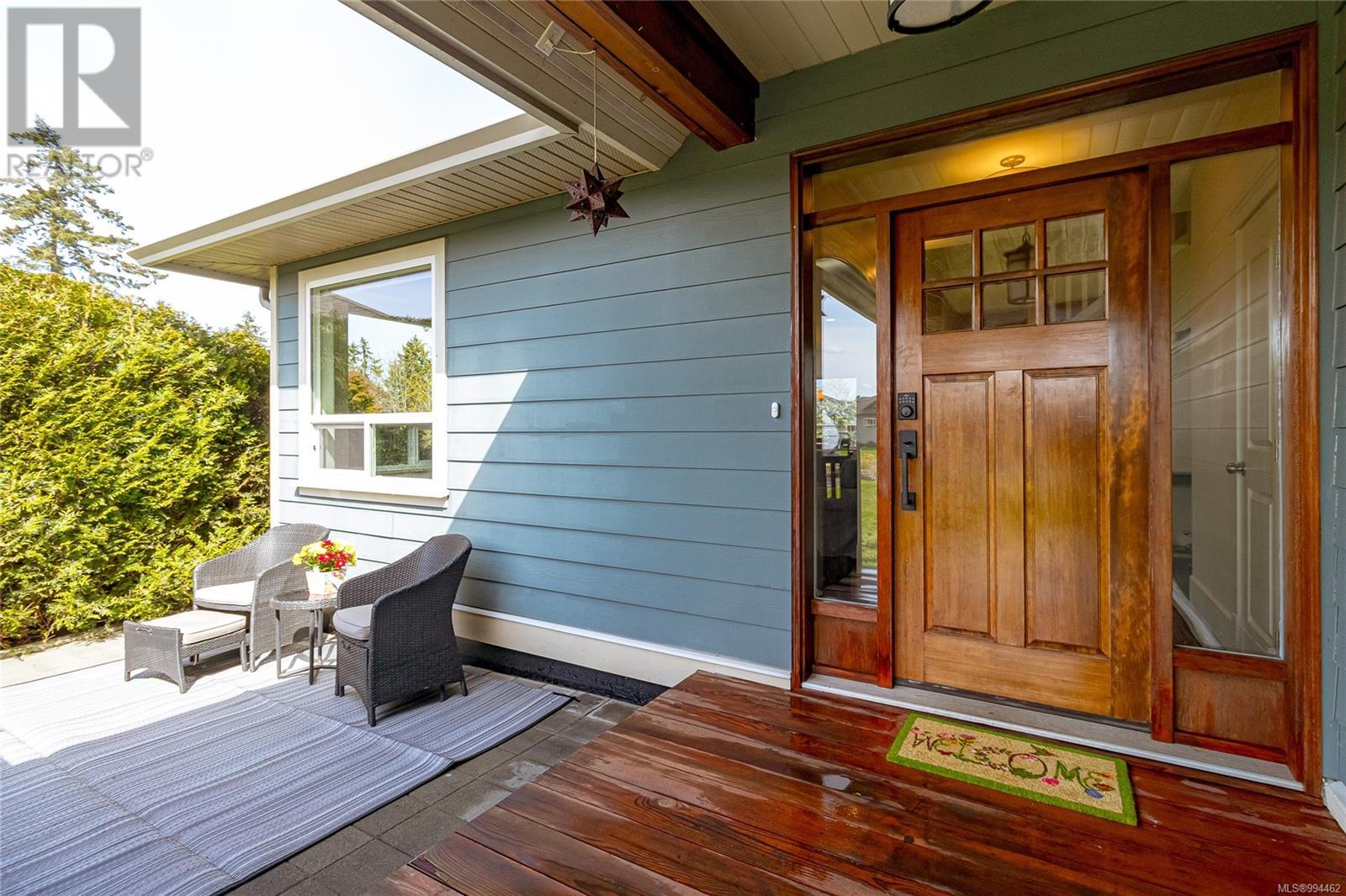 1840 Falcon Cres