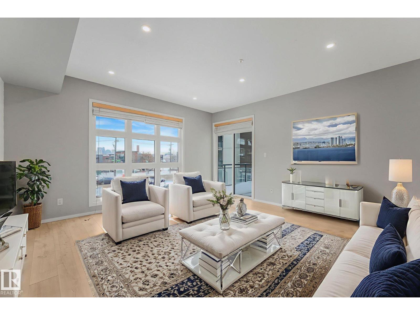 #228 10407 122 ST NW