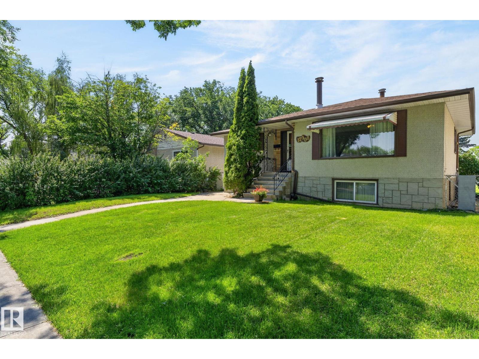 12908 104 ST NW