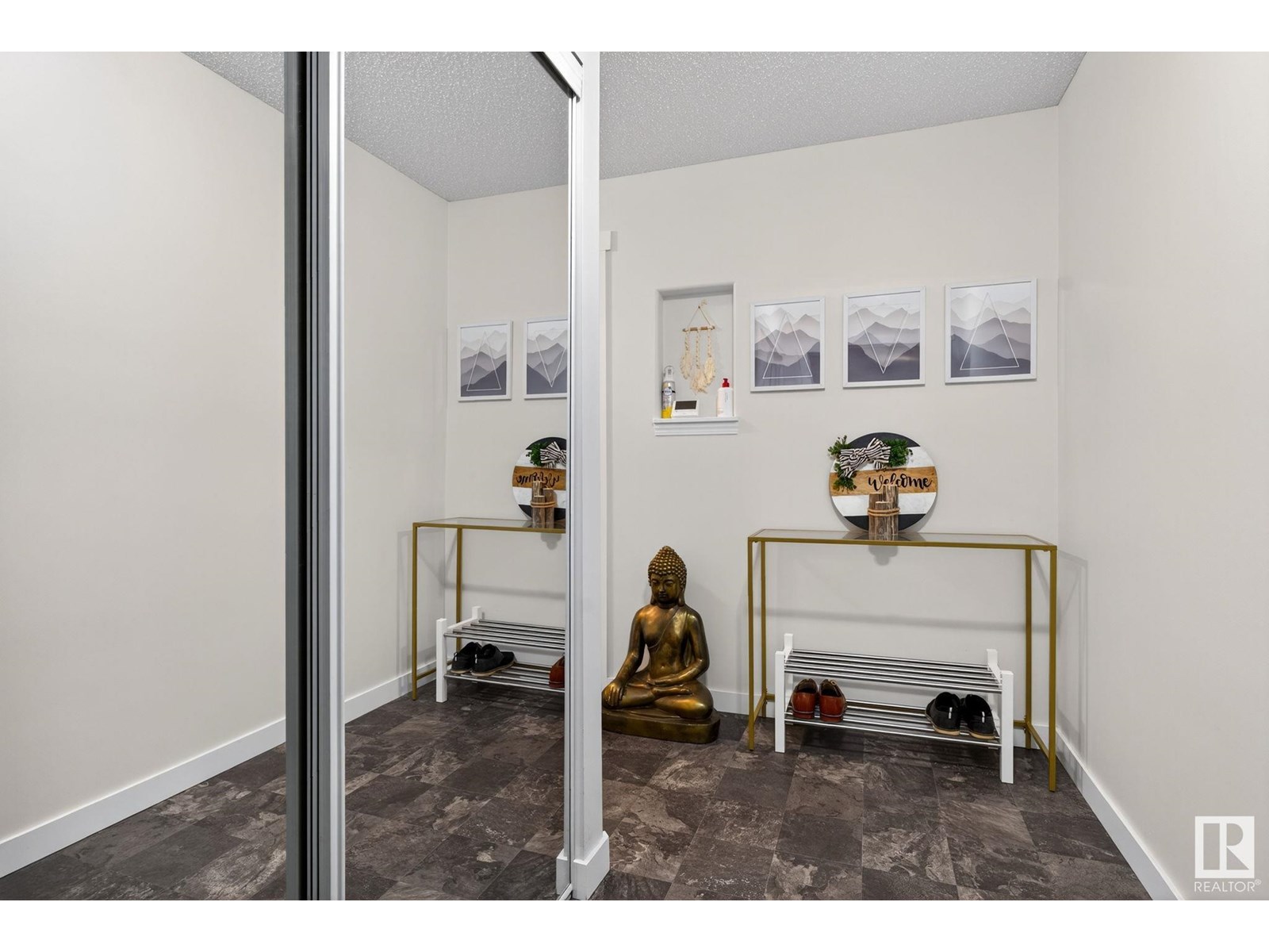 #114 5340 199 ST NW