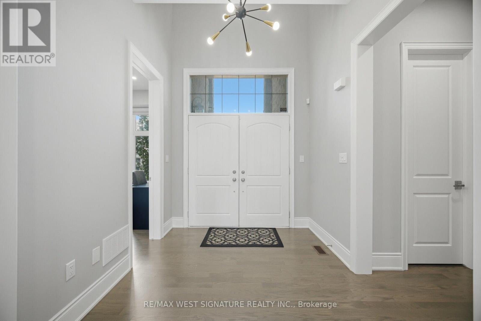 56 SIR HENRY COURT