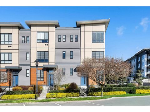 18 1938 NORTH PARALLEL ROAD Abbotsford BC V3G0H1