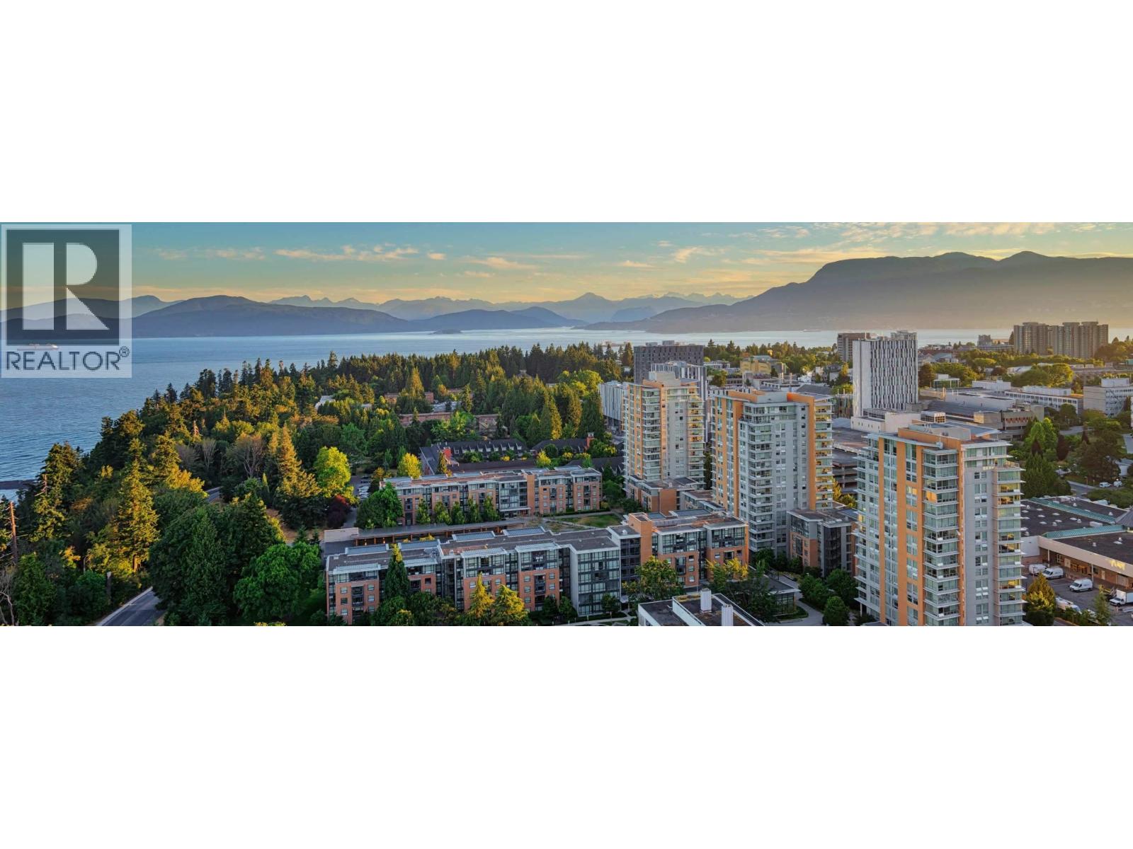 B8 5728 UNIVERSITY BOULEVARD