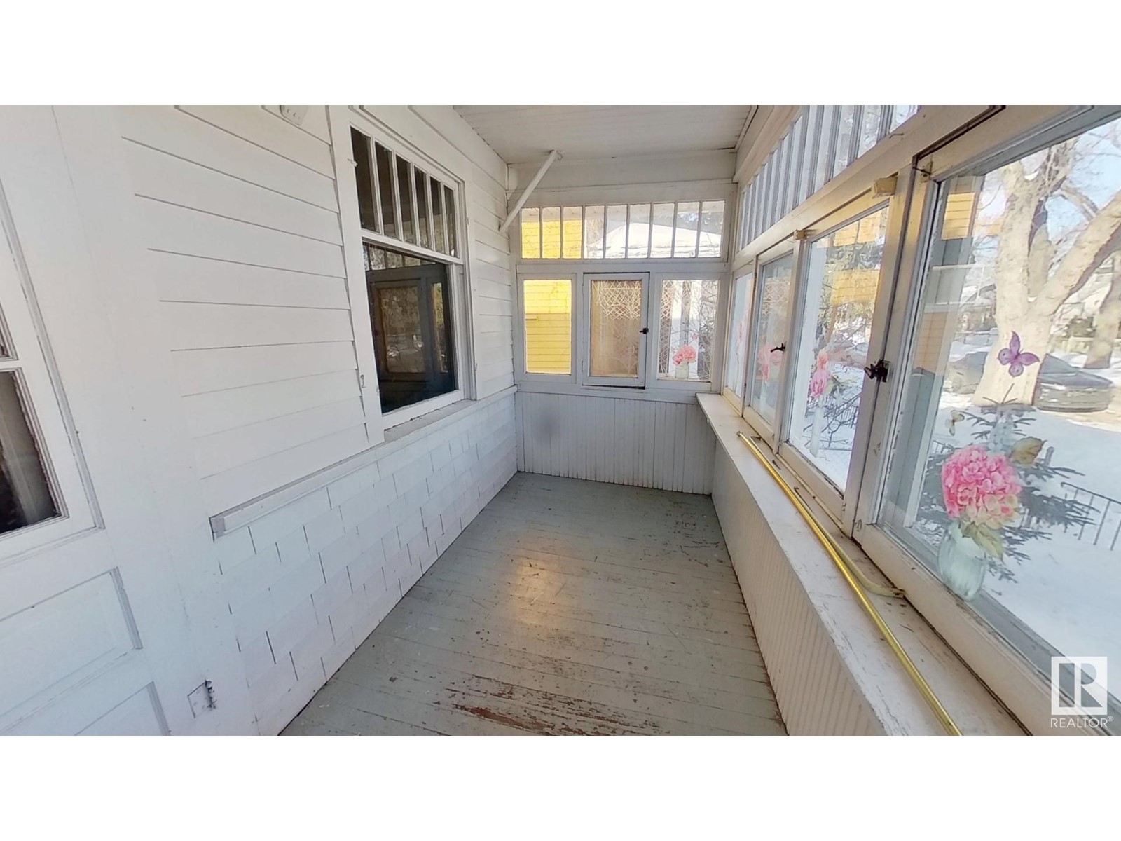 11230 96 ST NW
