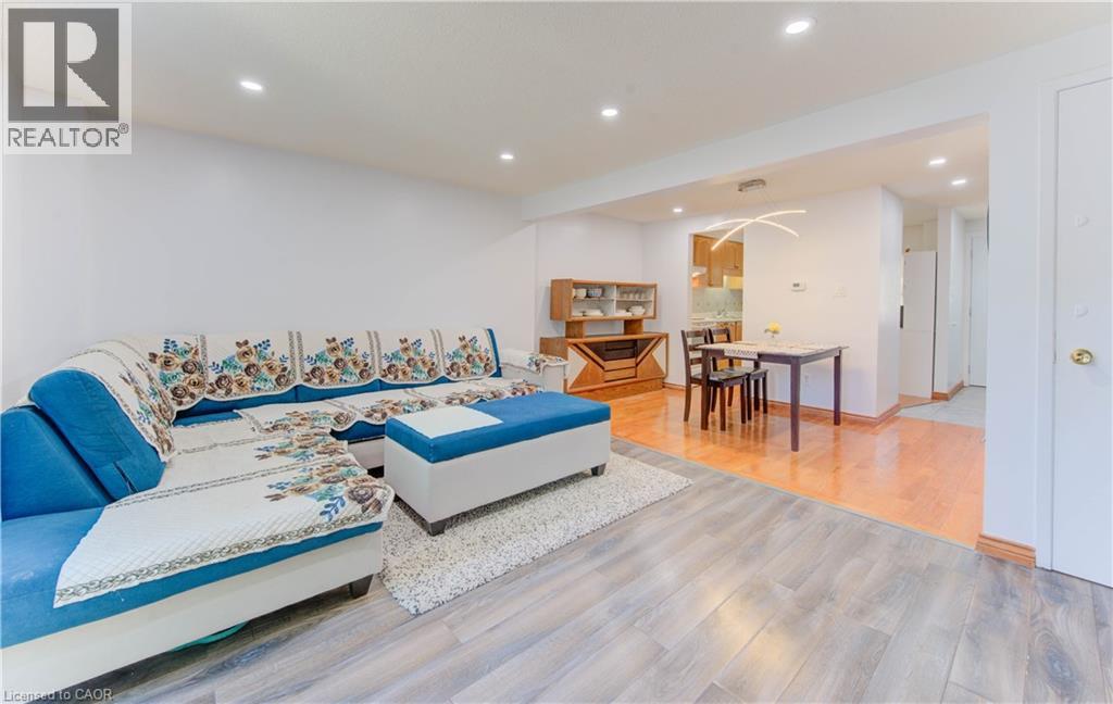 307 NORTHLAKE Drive Unit# A