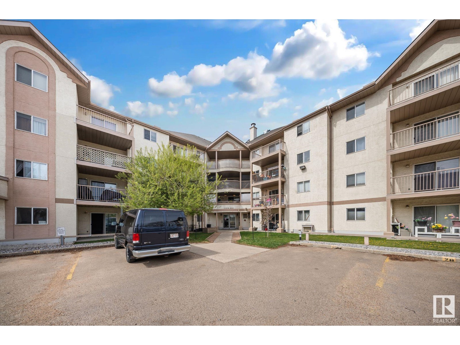#403 11218 80 ST NW