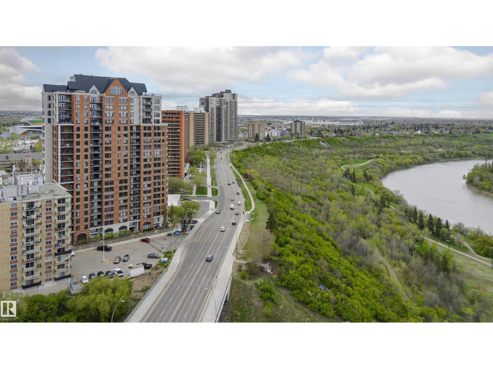 #2104 9020 JASPER AV NW