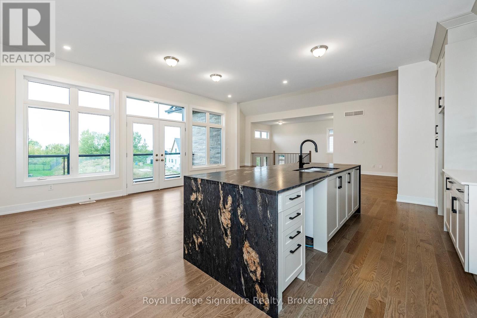 124 DOROTHY DRIVE