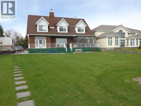 3 Rustic Road Norglenwold AB T4S1S5