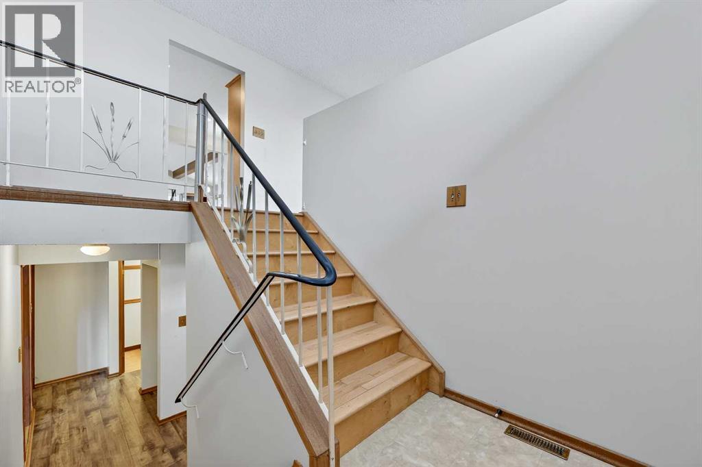 5315 Valiant Drive NW