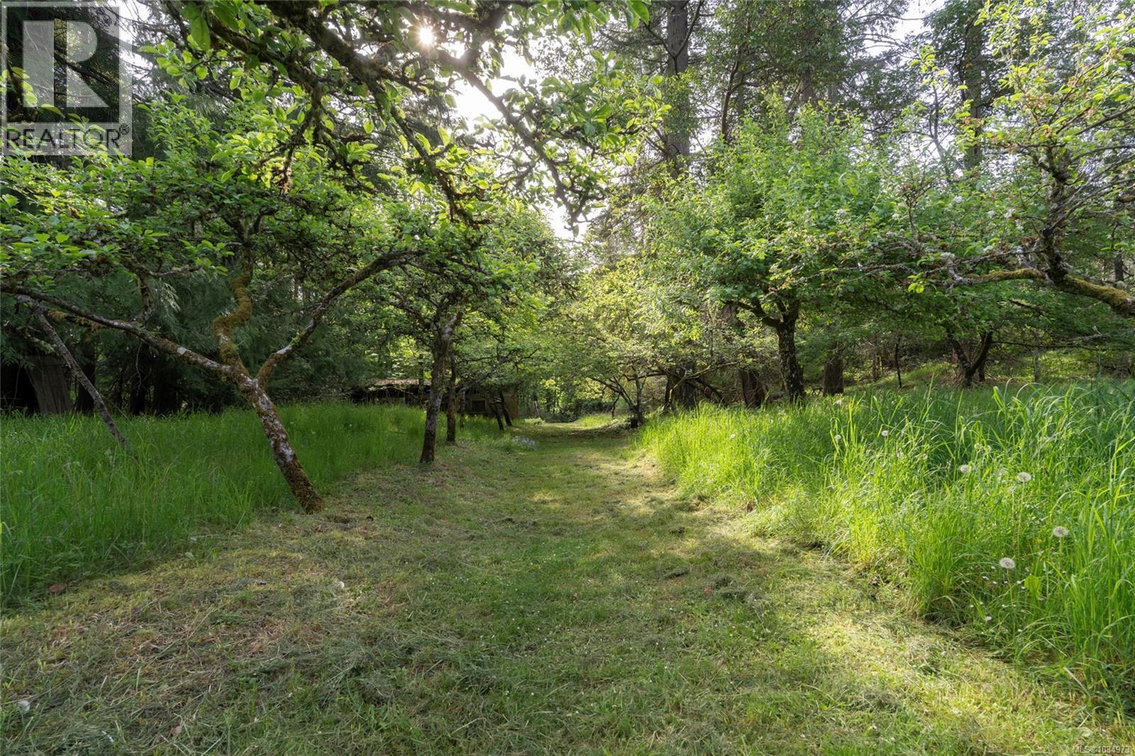 5924 Old West Saanich Rd