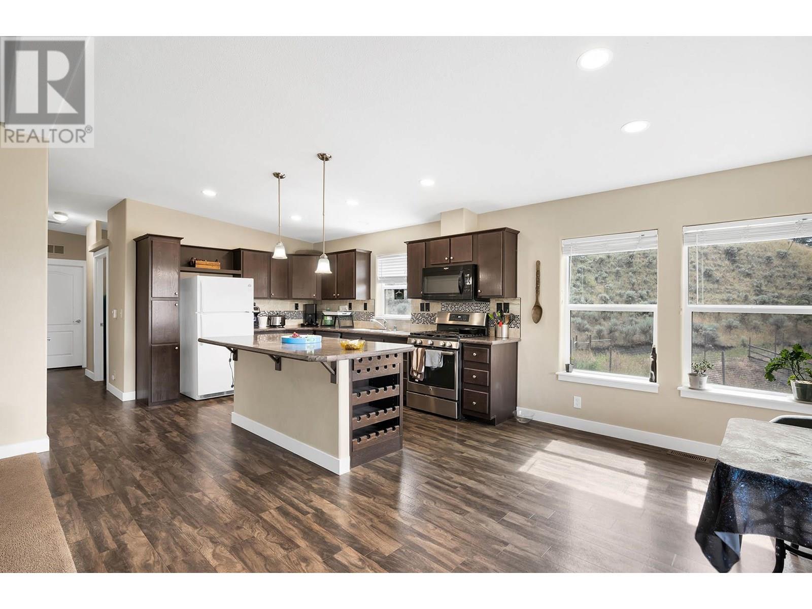 840 DEER Drive
