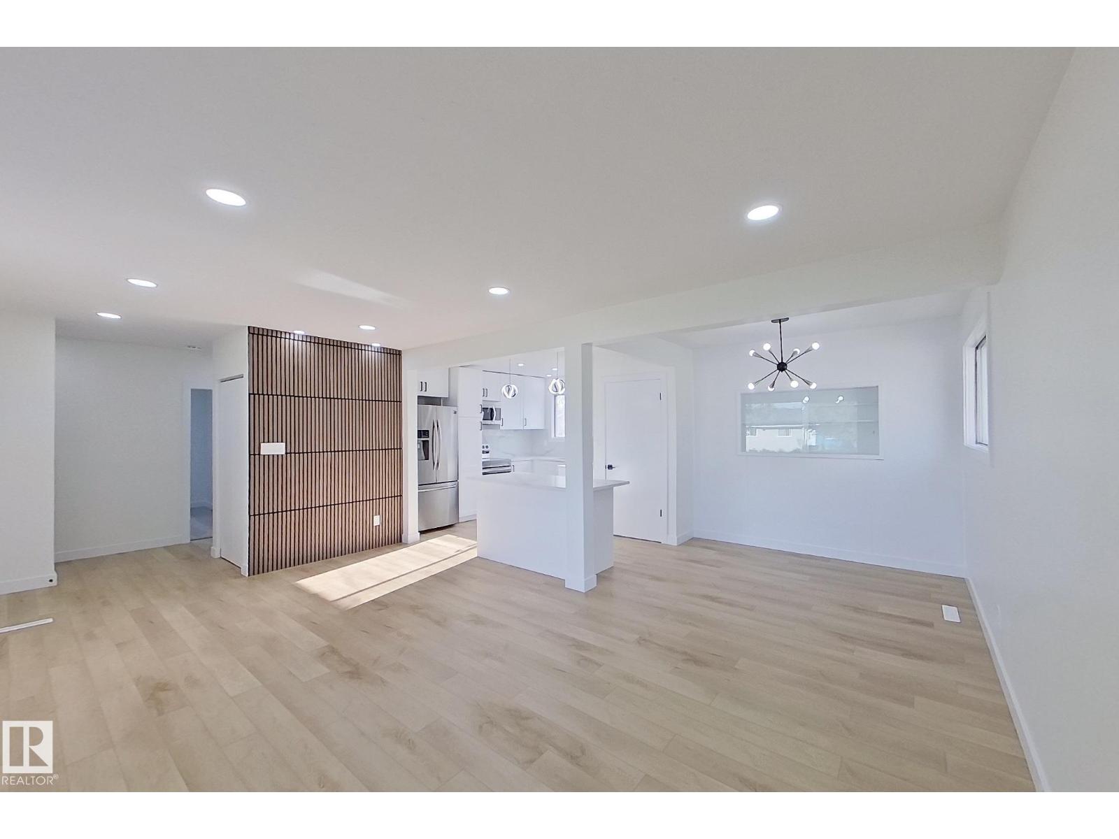 13336 105 ST NW