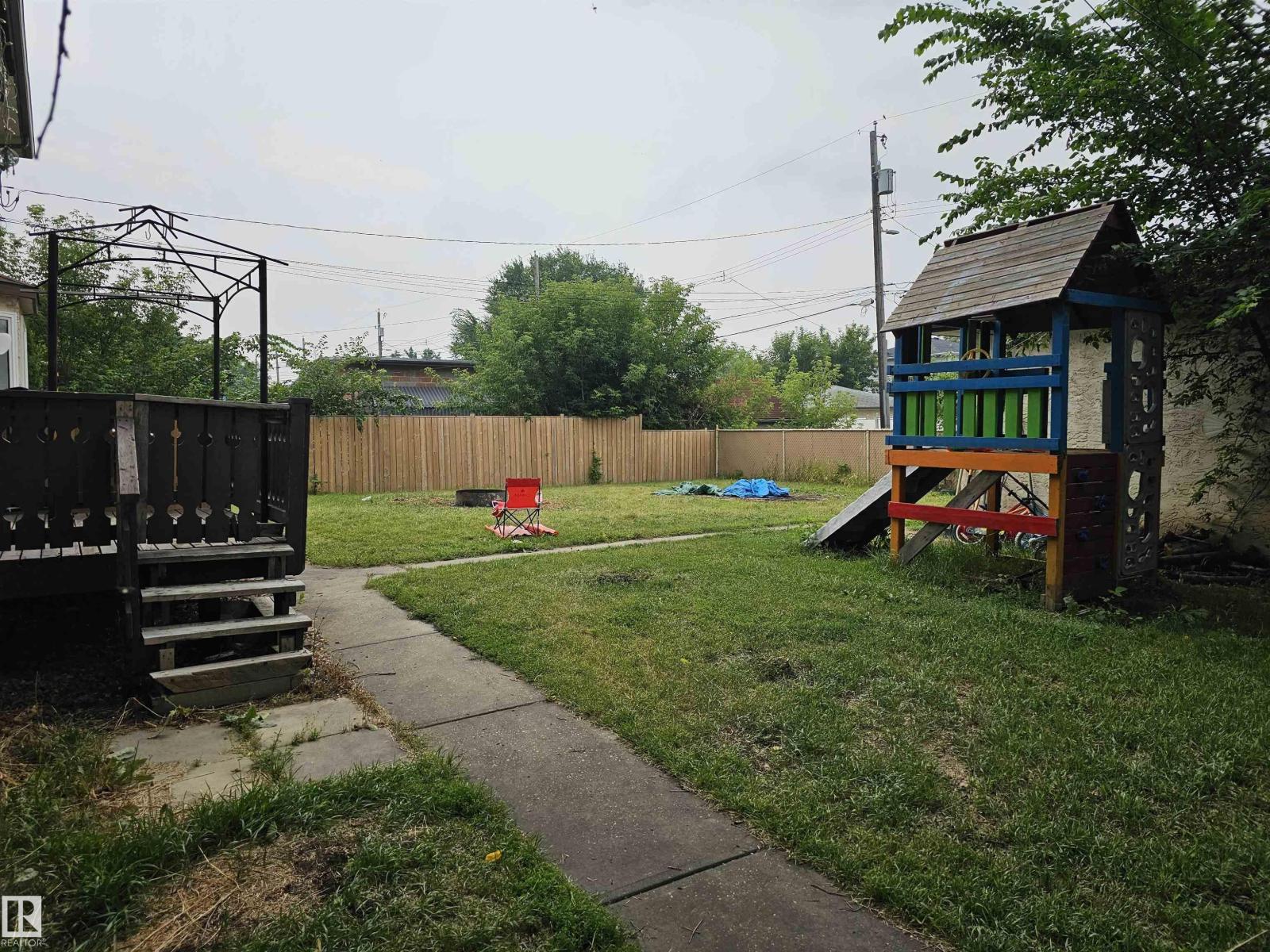 12430 85 ST NW