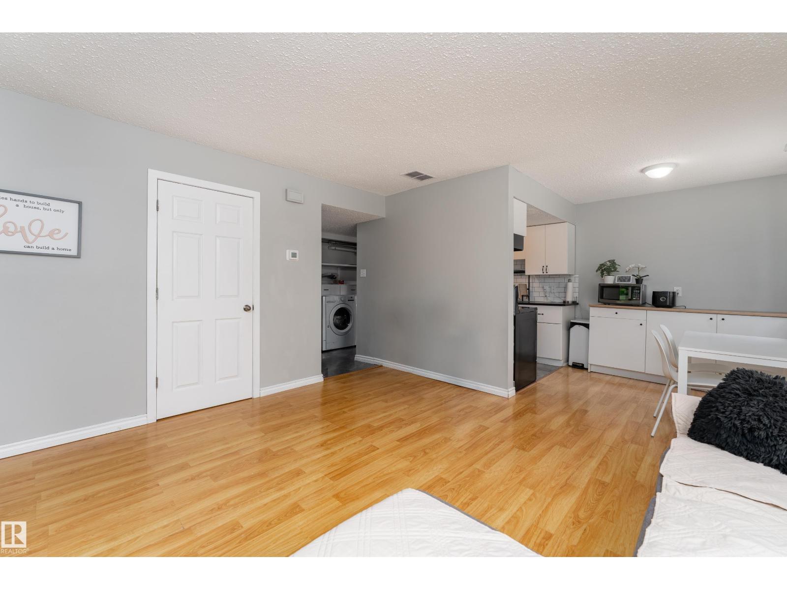 1478 LAKEWOOD RD W NW