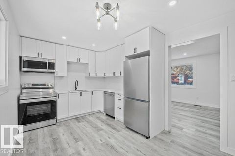 72 HABITAT CR NW Edmonton AB T5A2X7