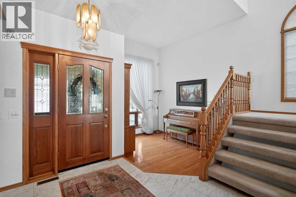 115 Strathaven Circle SW