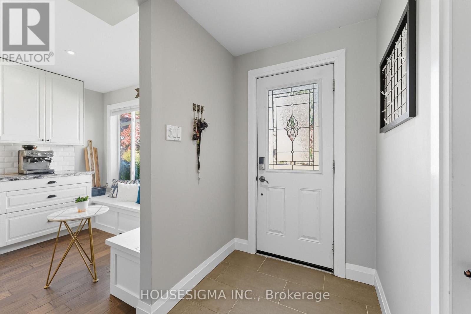 132 FOREST GLEN CRESCENT