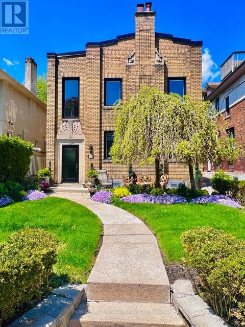 24 COLLEGE VIEW AVENUE Toronto (Yonge-Eglinton) ON M5P1J4