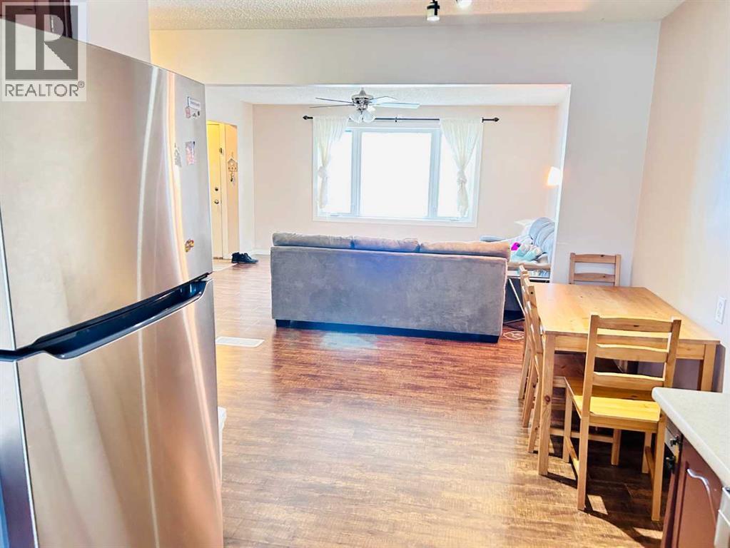 223 Pineland Place NE