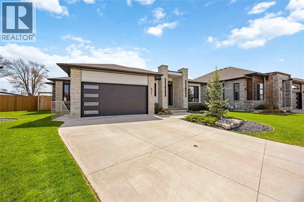 621 MEAD COURT