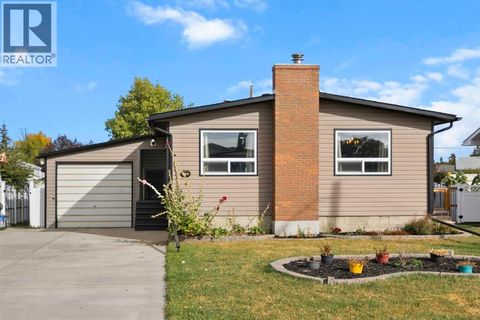 2132 16 Avenue Didsbury AB T0M0W0