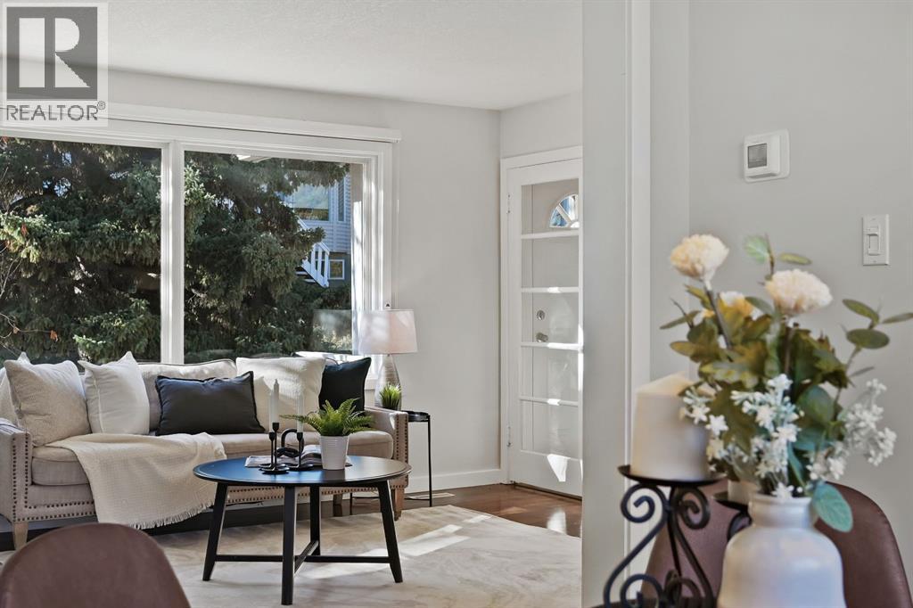 571 Killarney Glen Court SW