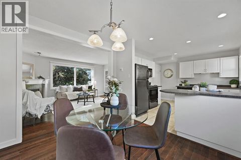 571 Killarney Glen Court SW Calgary AB T3E7H4