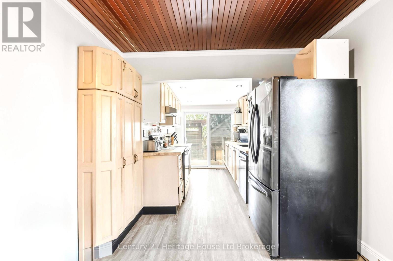 34 HUMBOLDT PARKWAY