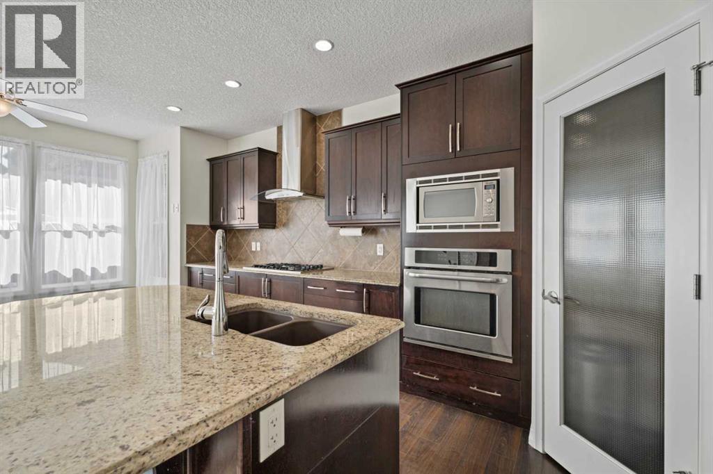 386 Mahogany Terrace SE