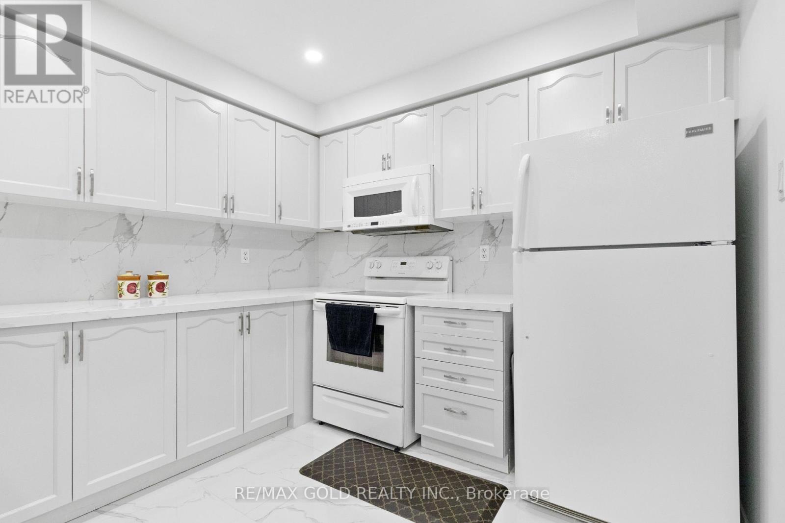 40 BLUE SPRUCE STREET