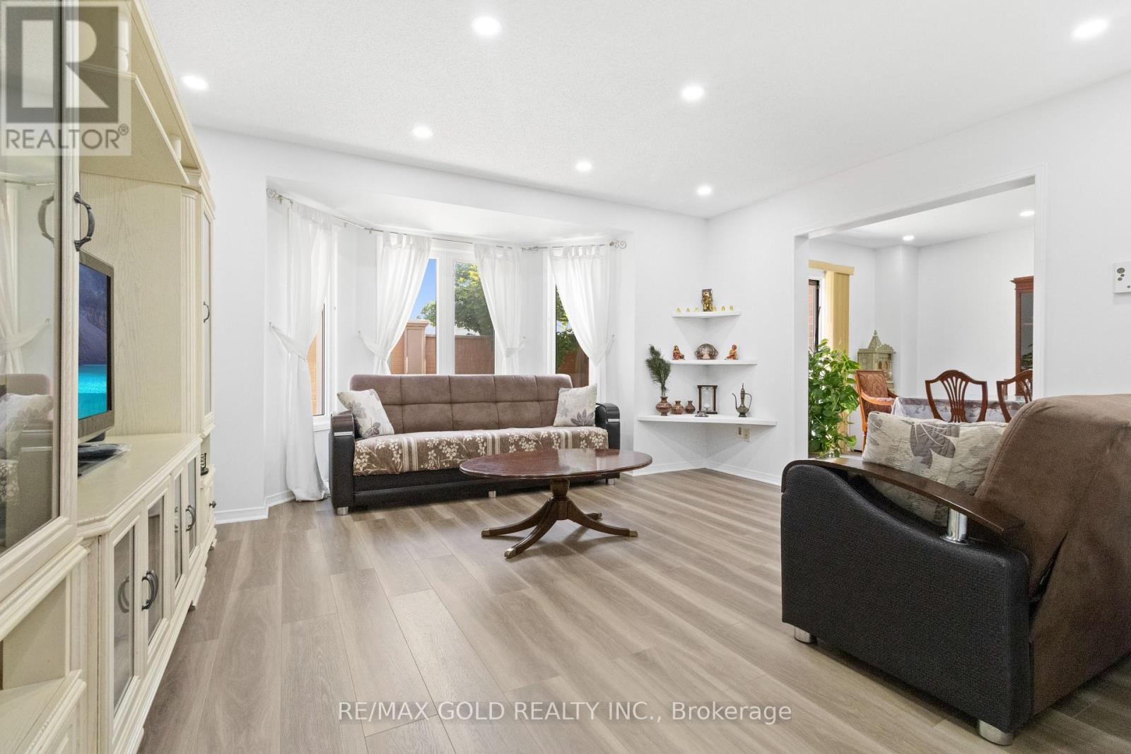 40 BLUE SPRUCE STREET