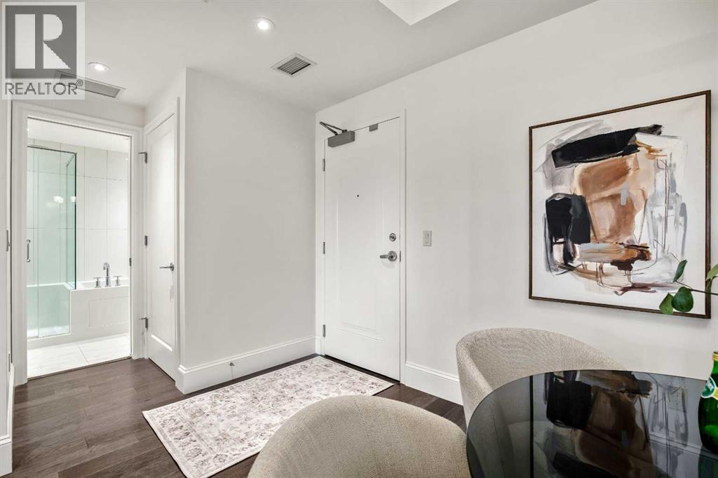 404, 131 Quarry Way SE