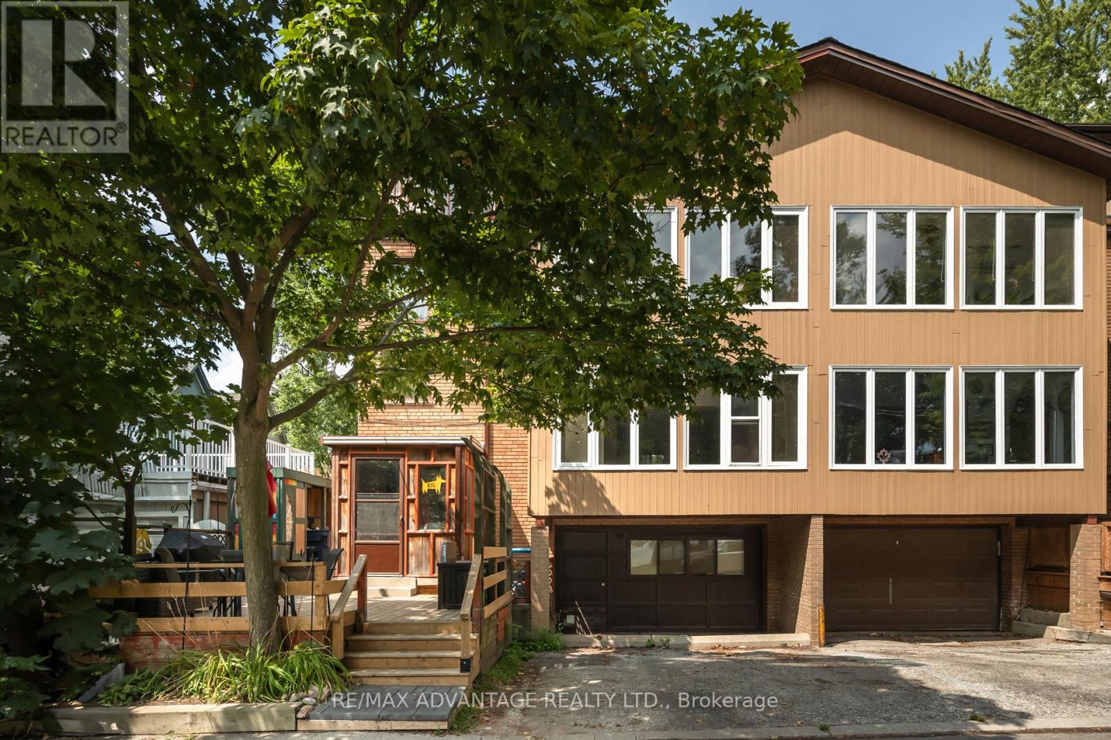106 HUBBARD BOULEVARD