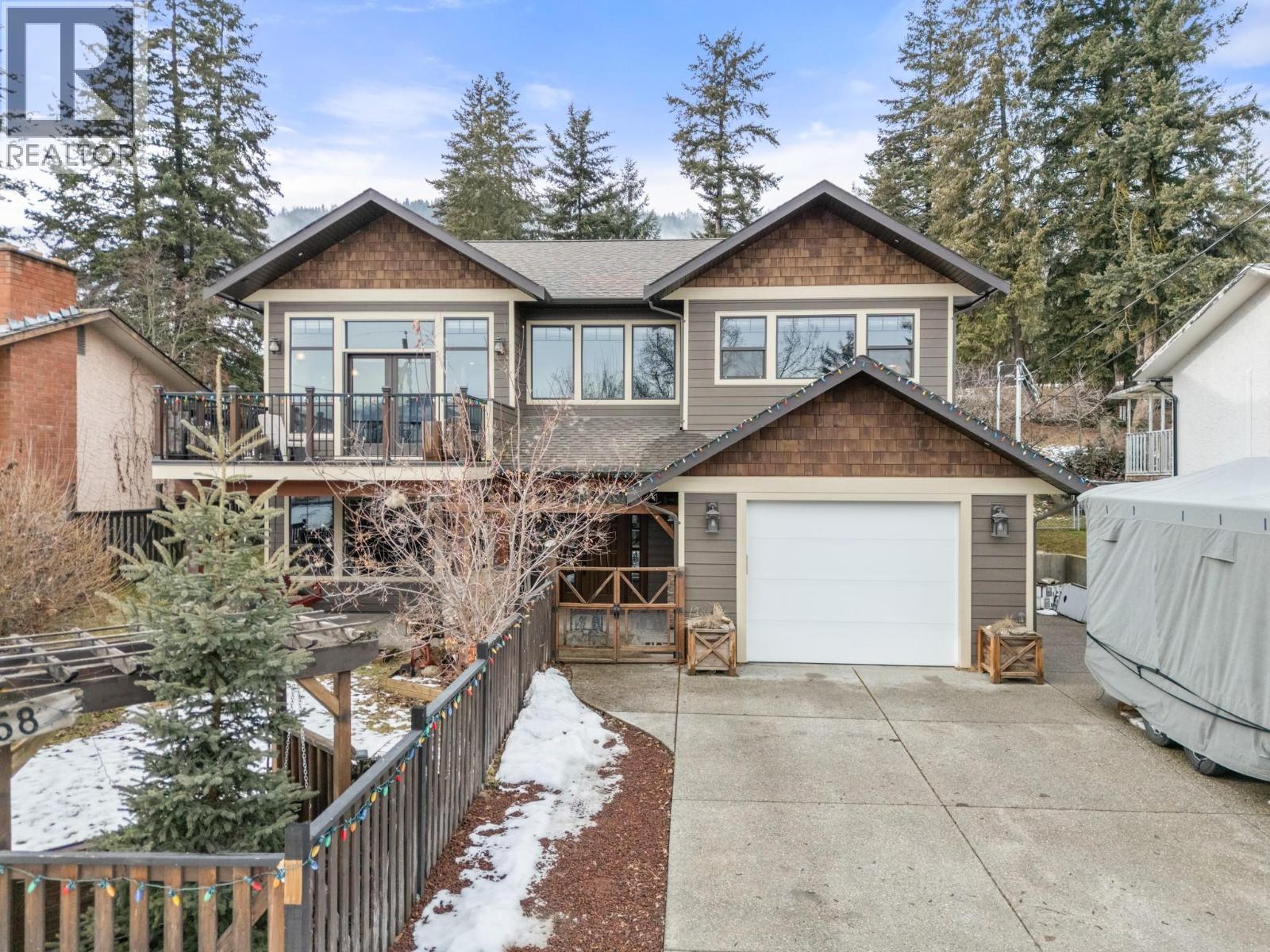 2058 Grandview Avenue