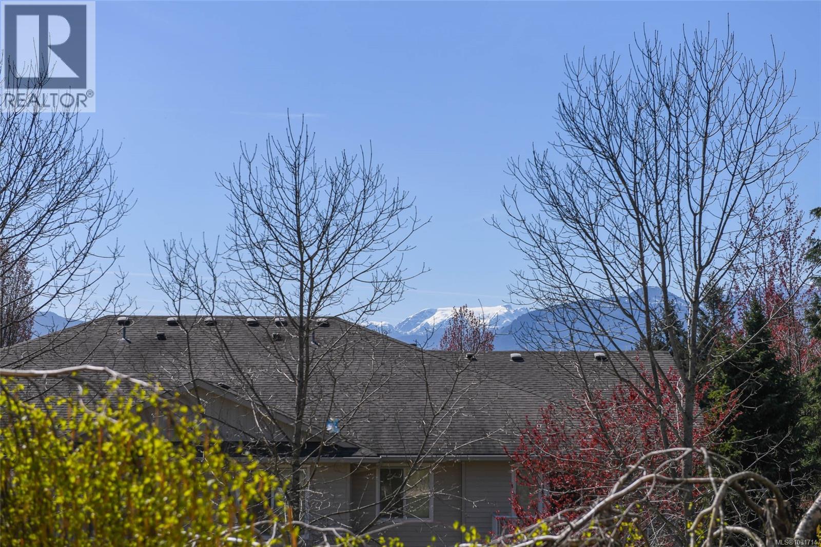 205 4692 Alderwood Pl