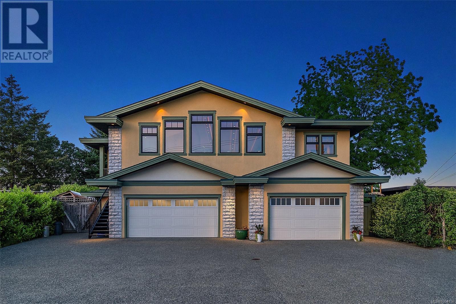 2751 Shoreline Dr