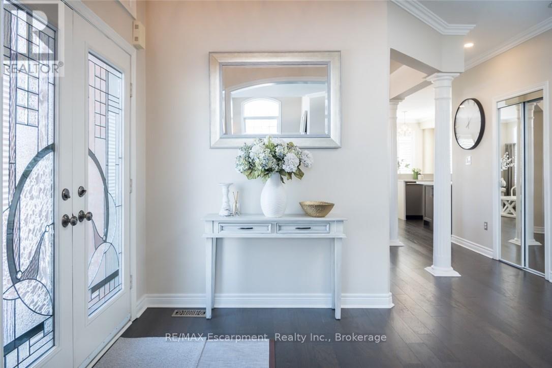 2454 LONGRIDGE CRESCENT