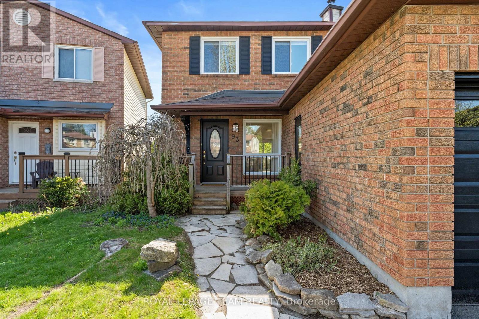 93 HEWITT WAY